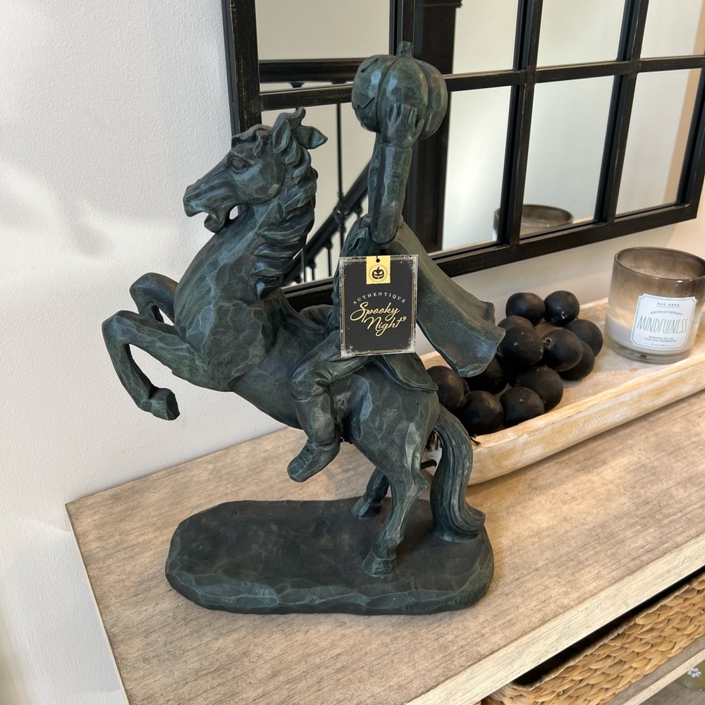 Headless Horseman Sculpture 18” Halloween decor hard to find goth NWT